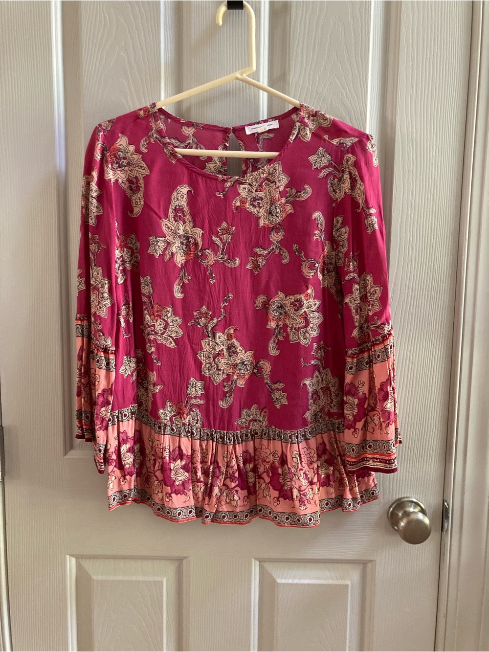 EUC beachlunchlounge Magenta Pink Floral Boho Peasant Tunic